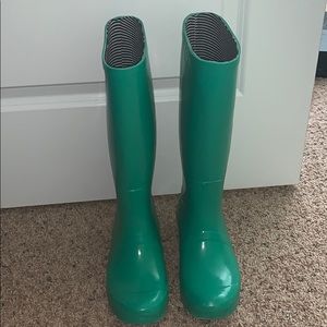 rain boots